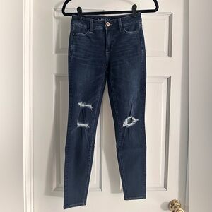 AEO distressed jegging